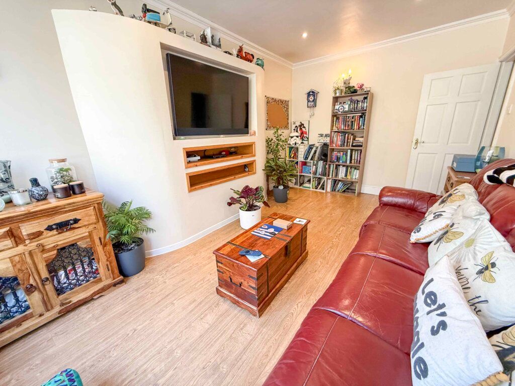 Property photo 2 of 47
