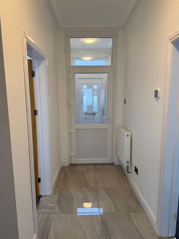 Property photo 3 of 15 Landing .Jpeg