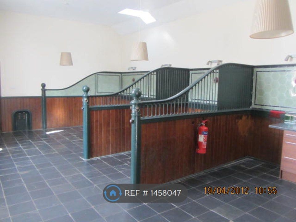 Property photo 3 of 15 Living