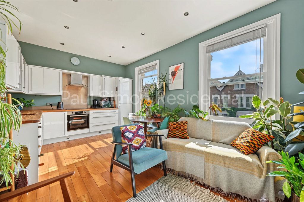 Property photo 2 of 13 Picture No. 03