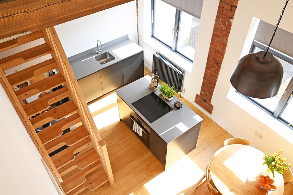 Property photo 2 of 11 Kitchen