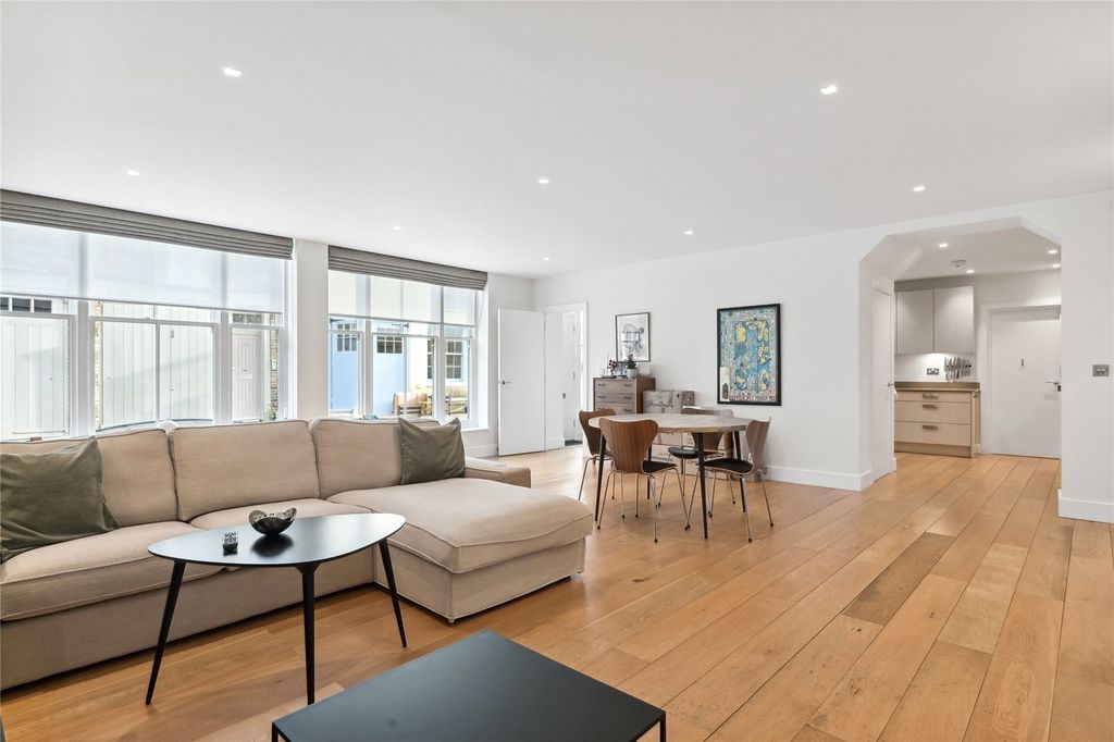 Property photo 1 of 11 Picture No. 24