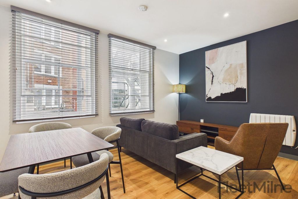 Property photo 3 of 14 Lounge/Diner