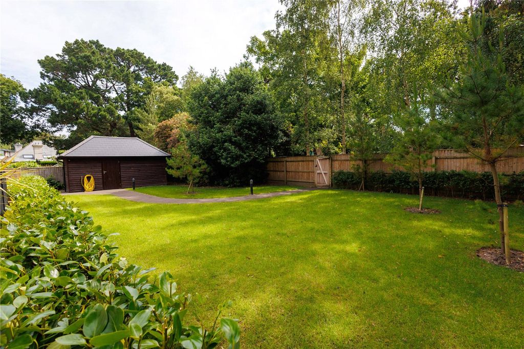 Property photo 3 of 15 Picture No. 16