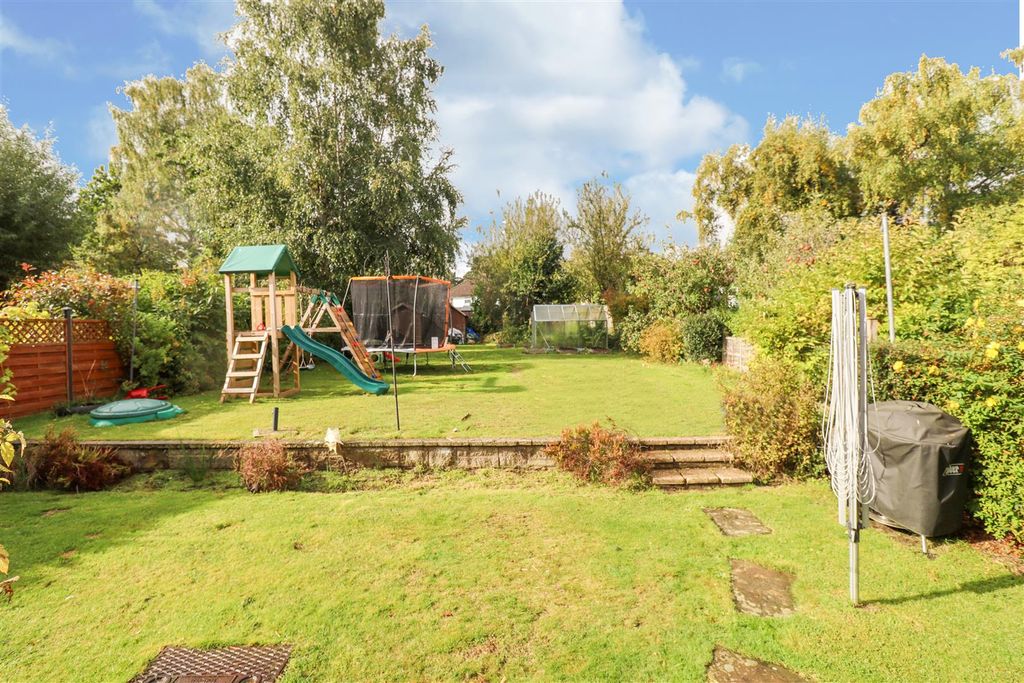 Property photo 2 of 15 Rear Garden