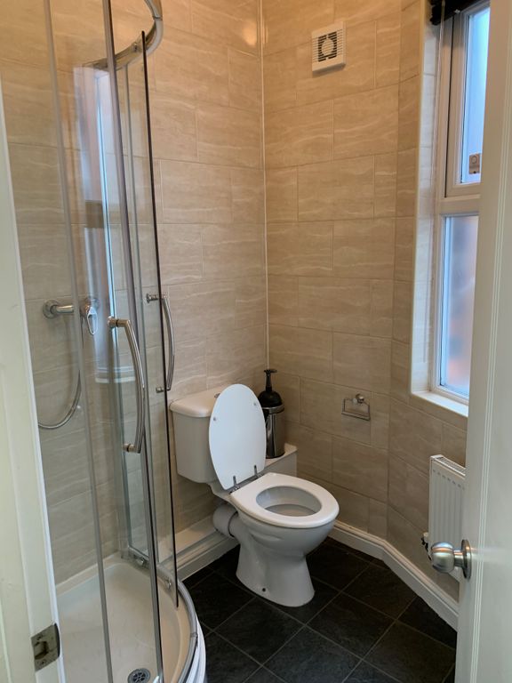 Property photo 2 of 32