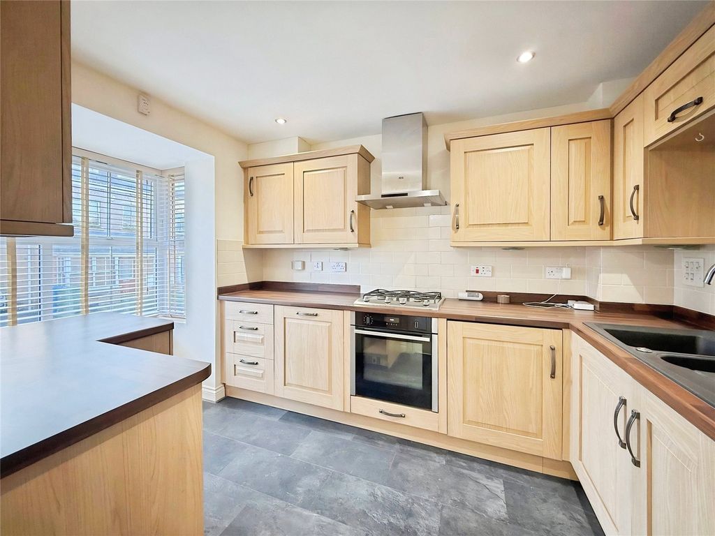 Property photo 2 of 18 Picture No. 49