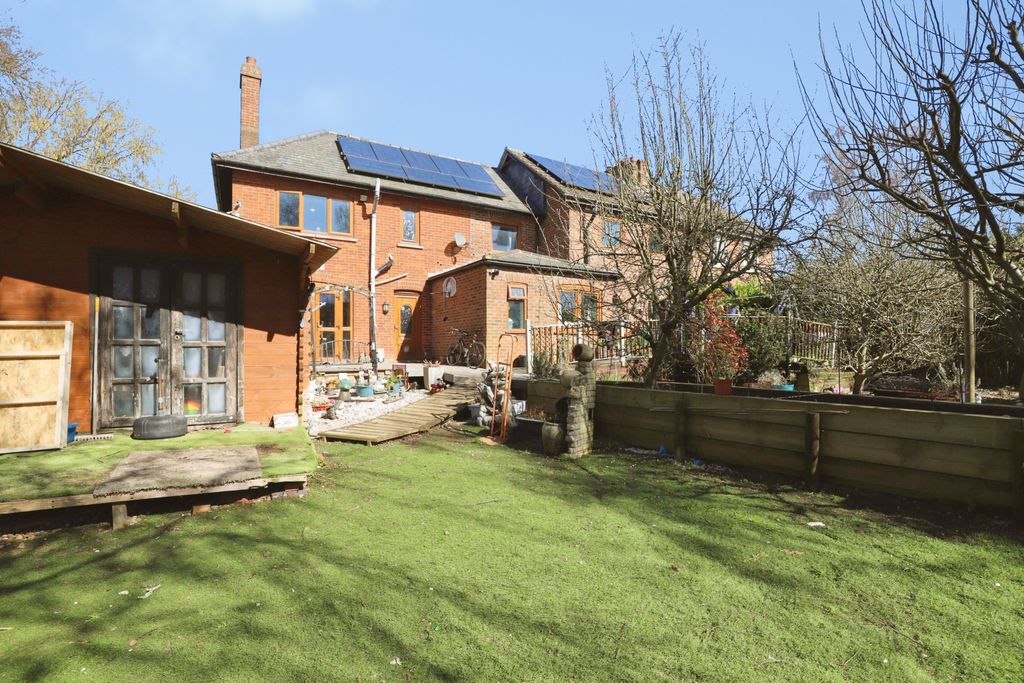 Property photo 1 of 25 Front View