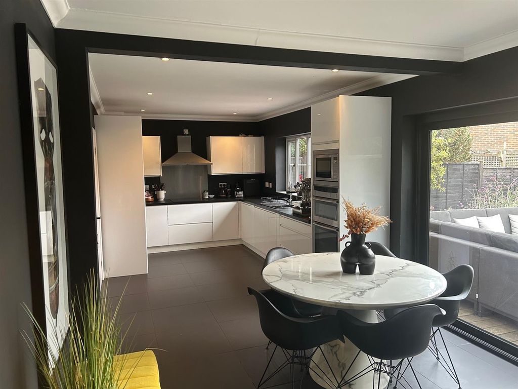 Property photo 2 of 14 Kitchen Diner.Jpg