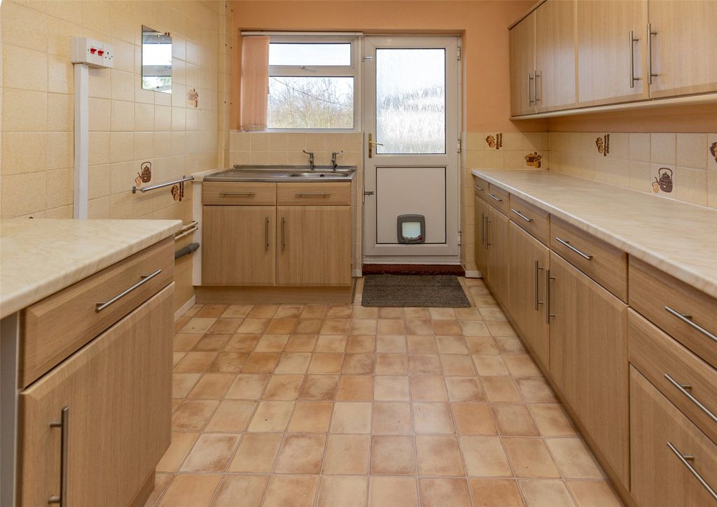 Property photo 3 of 13 Picture No. 15