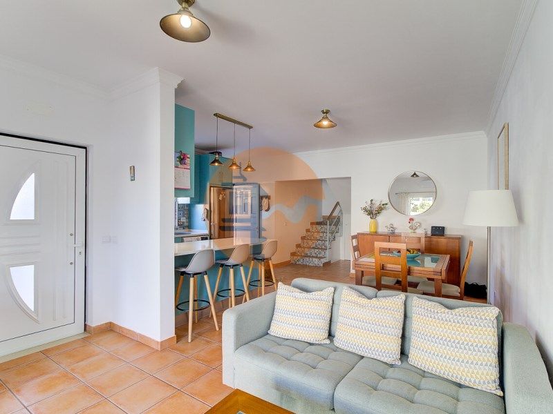 Property photo 2 of 48