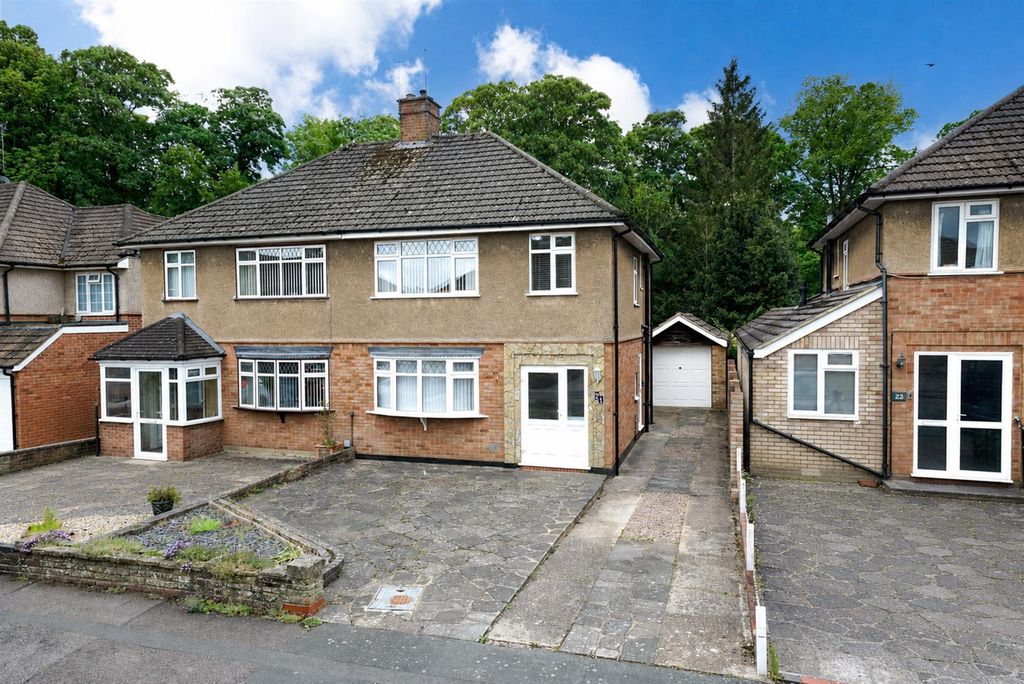 Property photo 1 of 29 Outside