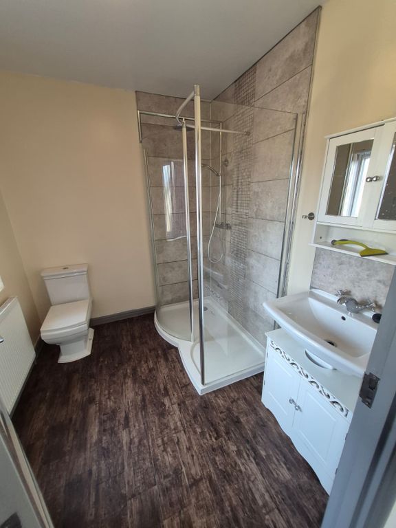 Property photo 3 of 3