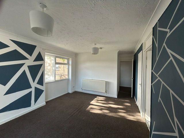 Property photo 2 of 6 Lounge