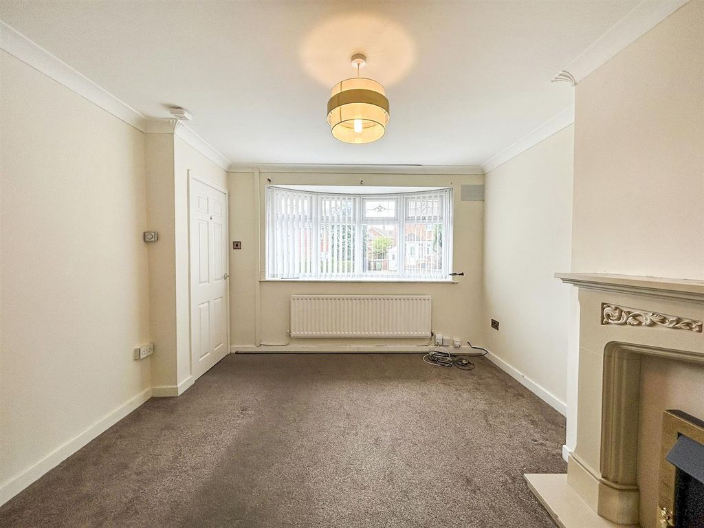 Property photo 3 of 13 Tlc_25Fdaded-517F-4Bfb-8E6c-6A78E564736F_A948215.J