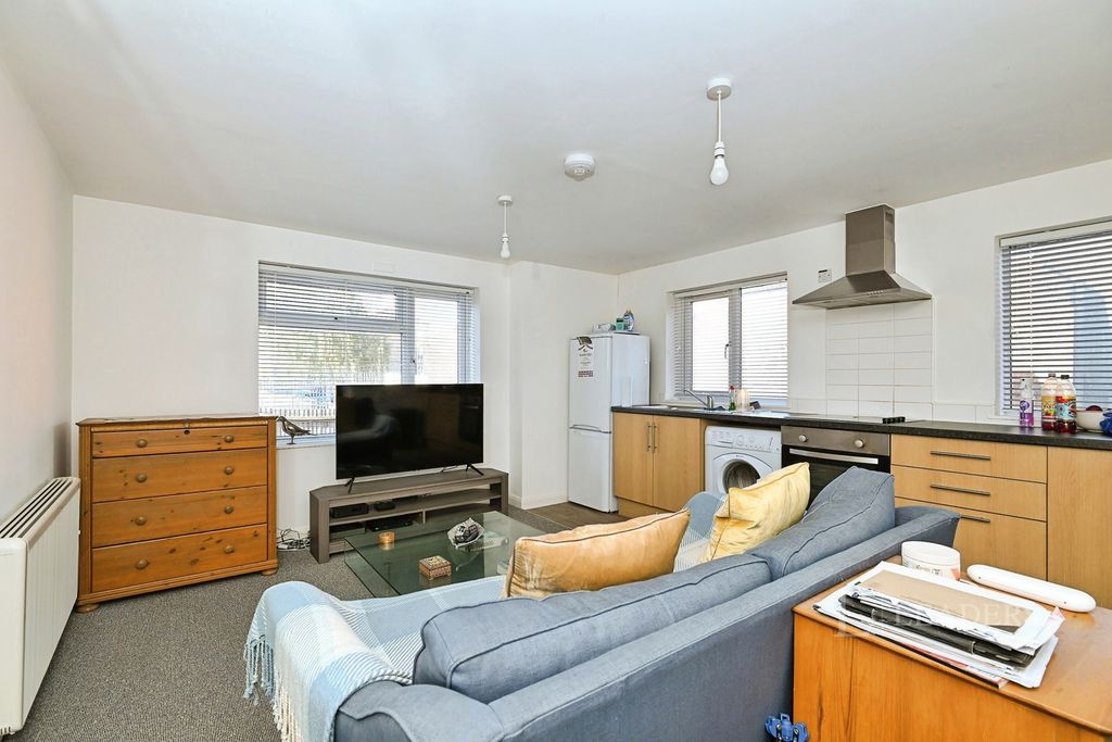 Property photo 2 of 10 Pbox-Img.Jpg
