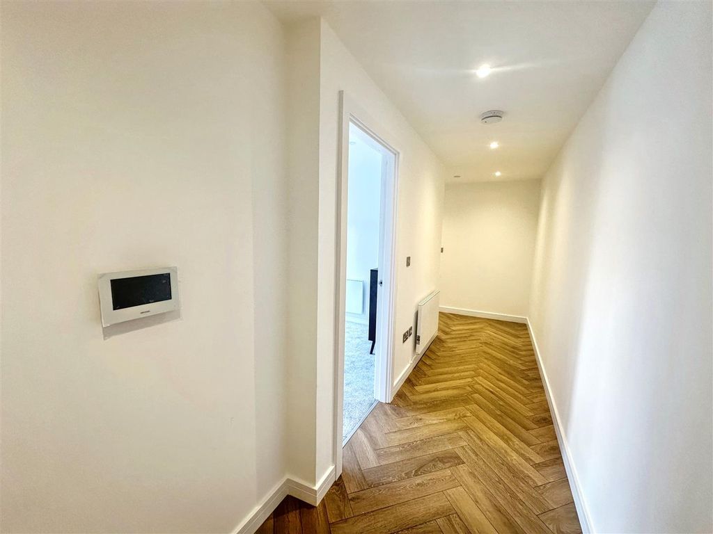 Property photo 2 of 11 Img_9381.Jpg