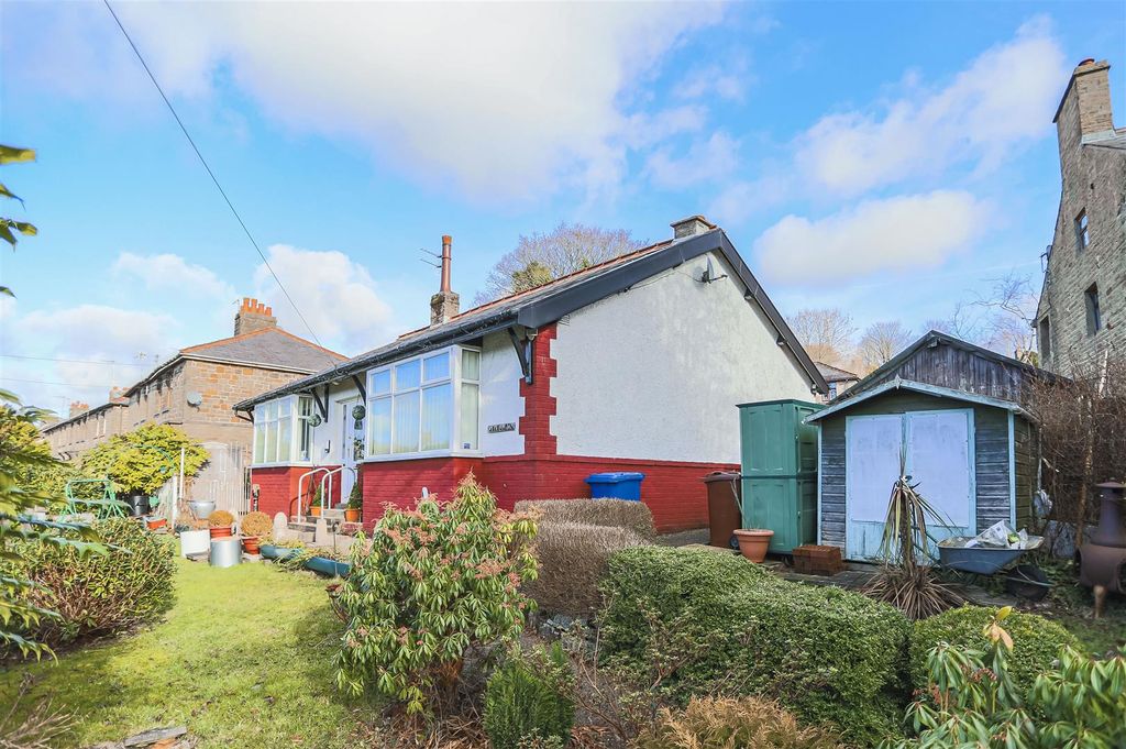 Property photo 1 of 39