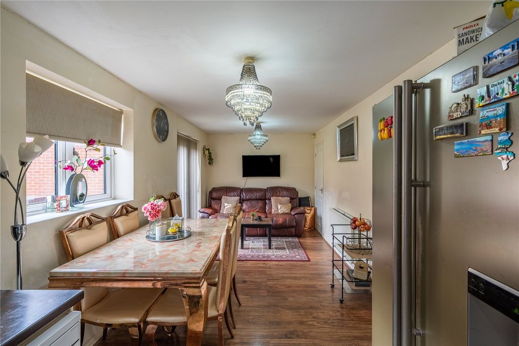 Property photo 2 of 20 Picture No. 09