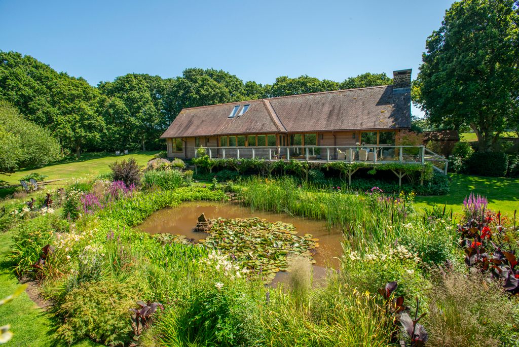 Property photo 1 of 20 Puddledock