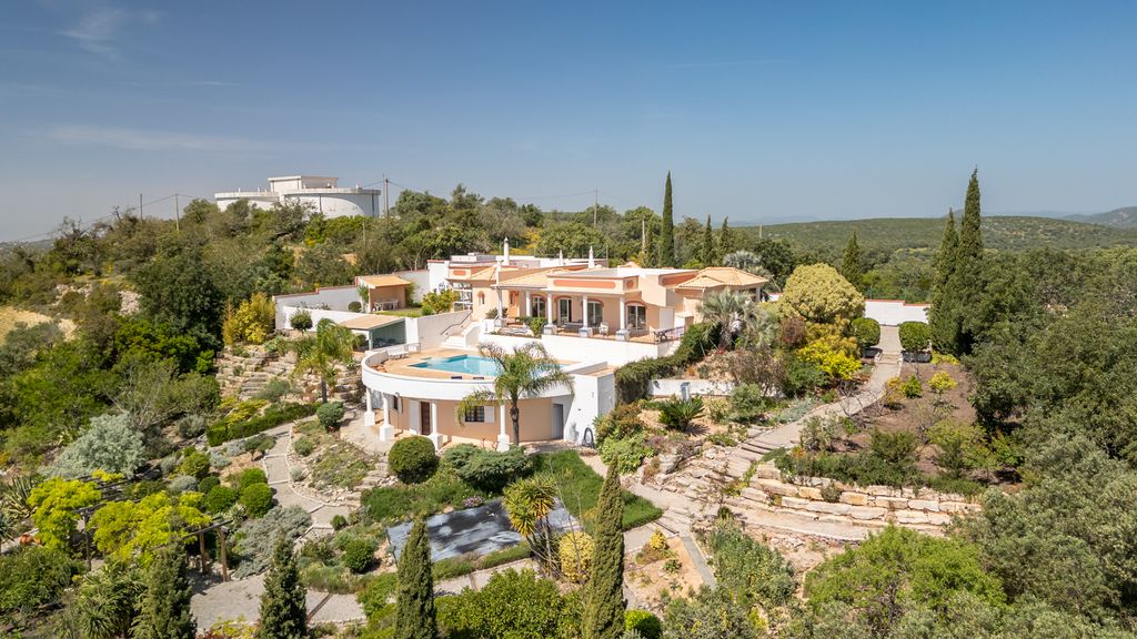 Property photo 1 of 50