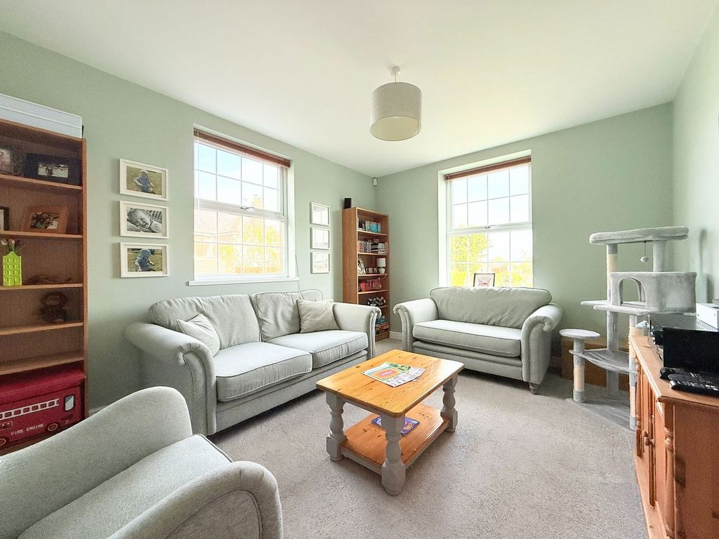 Property photo 2 of 20