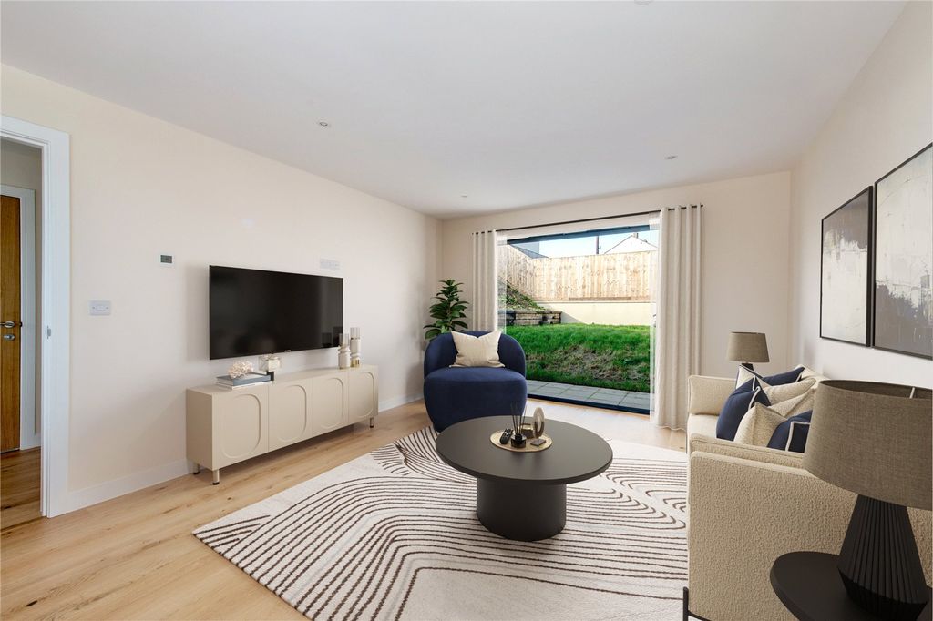 Property photo 3 of 13 Picture No. 10