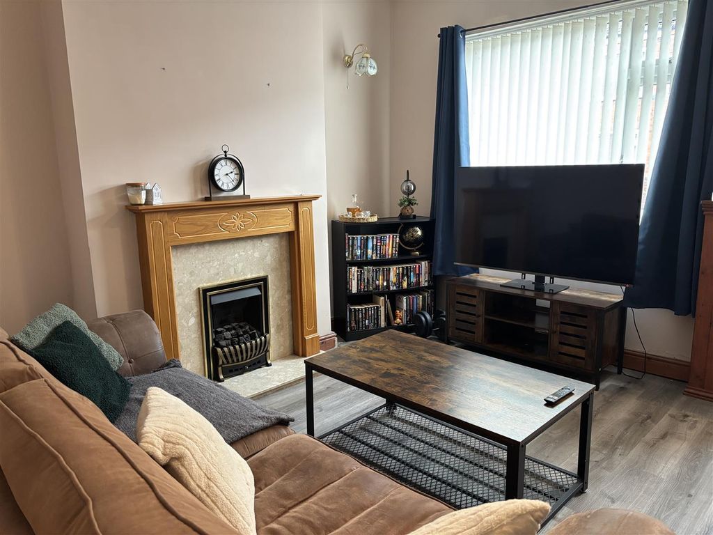 Property photo 2 of 15 Img_4001.Jpg