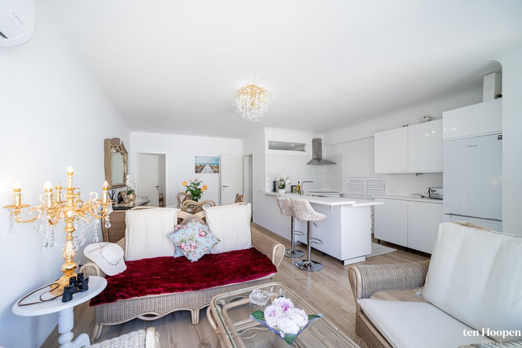 Property photo 2 of 30