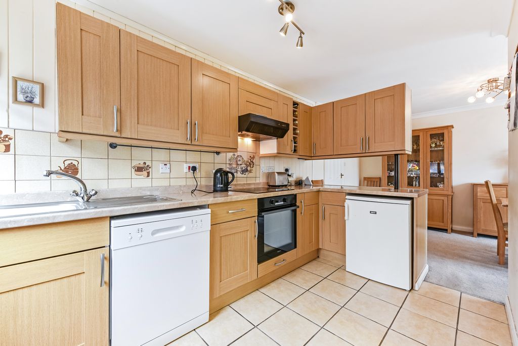 Property photo 3 of 24