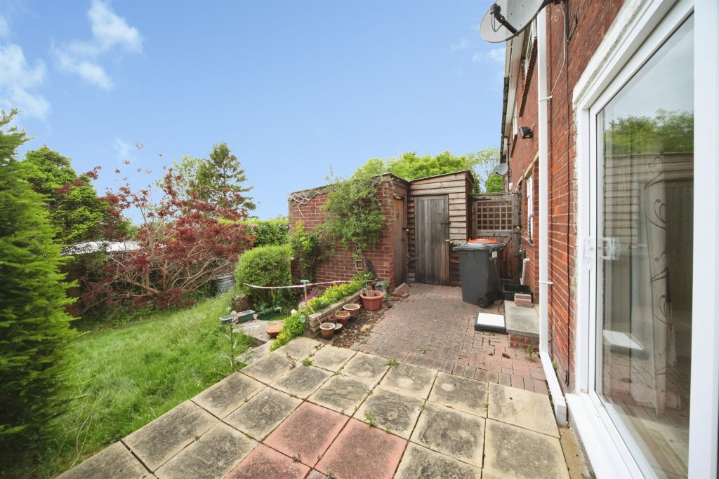 Property photo 2 of 11