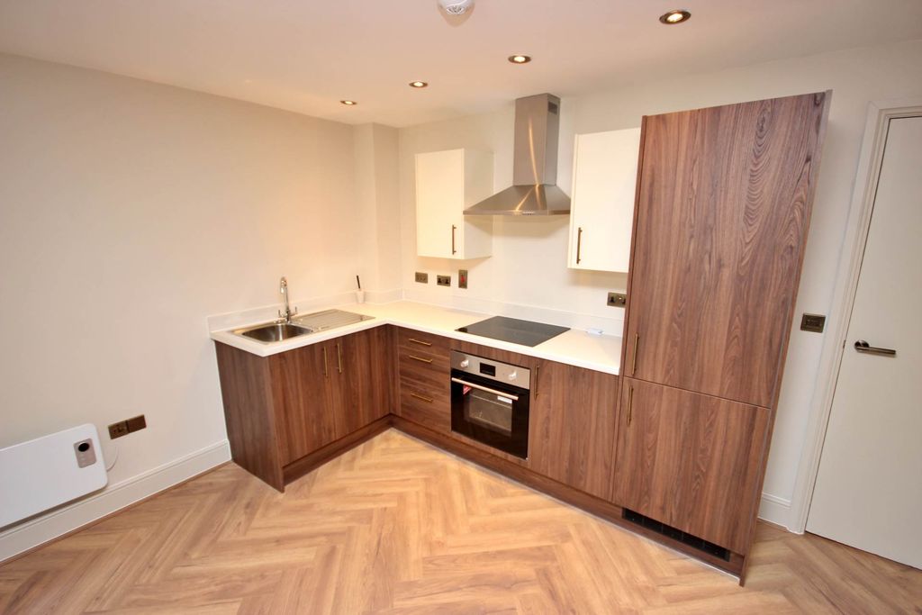 Property photo 2 of 9