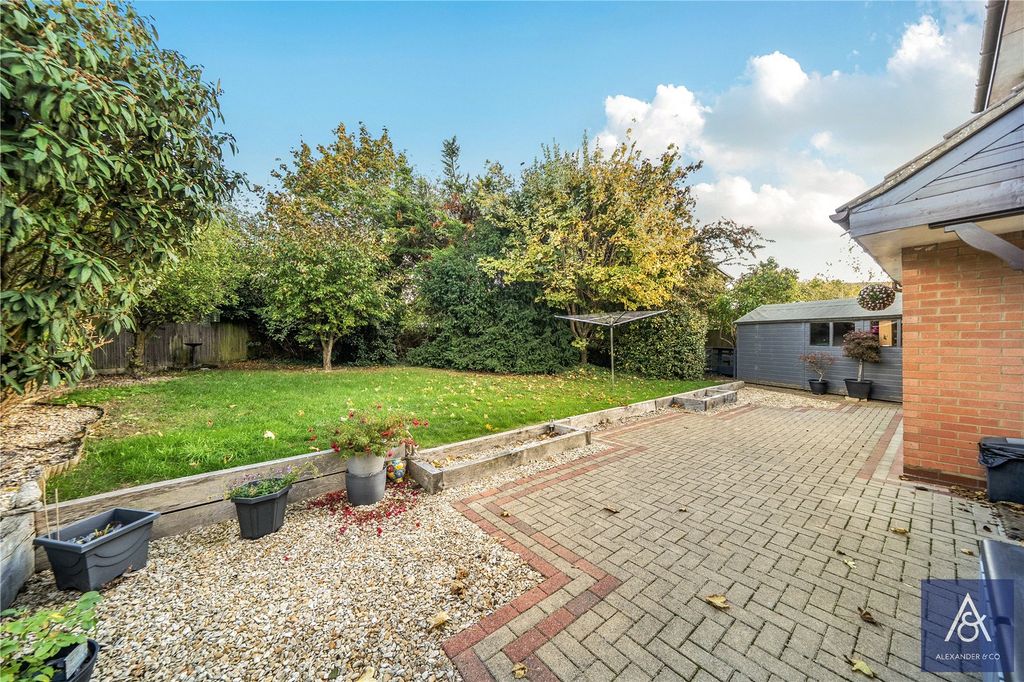 Property photo 3 of 29 Picture No. 32