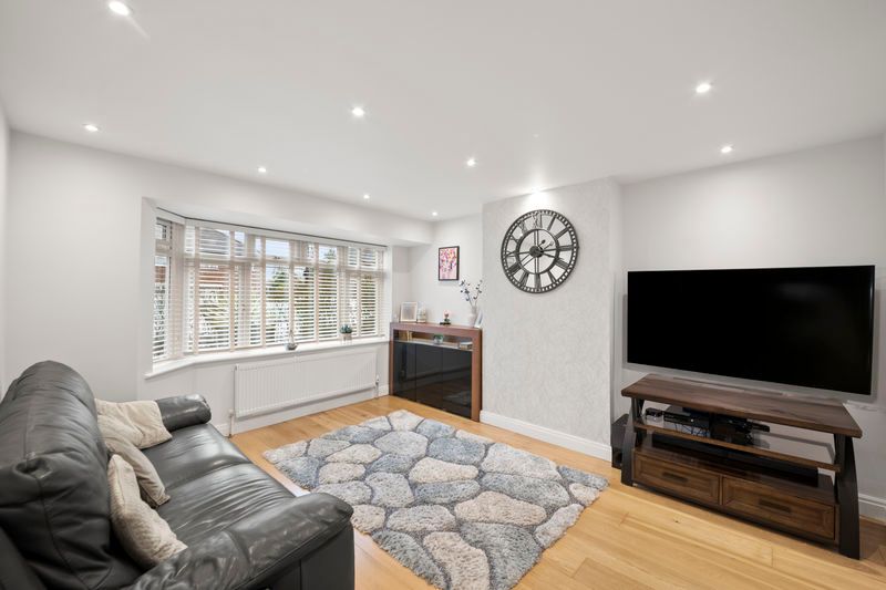 Property photo 3 of 16 Photo 17