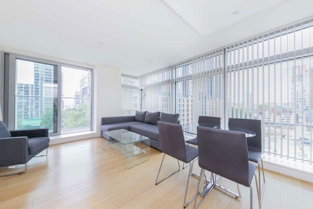 Property photo 2 of 7