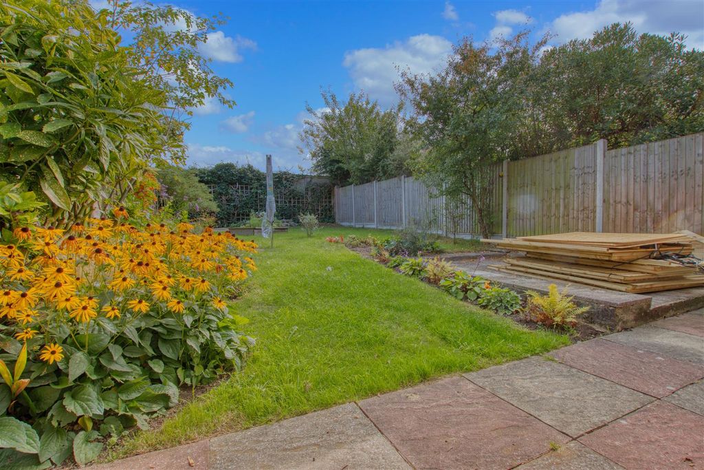 Property photo 3 of 8 7_Img_1504_7.Jpg