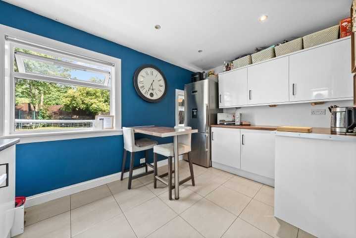 Property photo 2 of 24