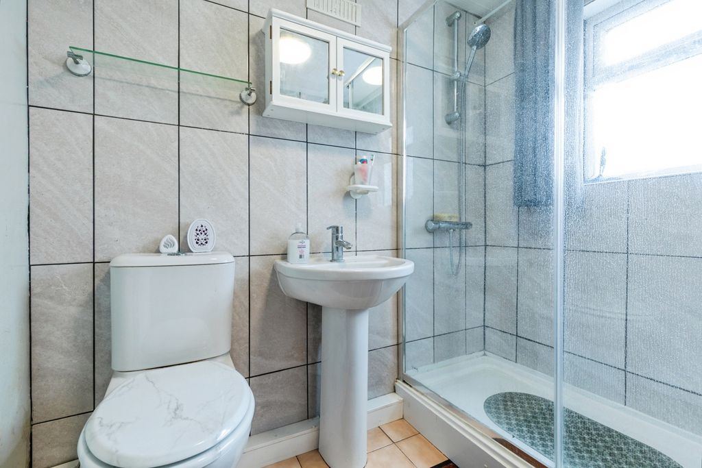 Property photo 3 of 19 Pbox-Img.Jpg