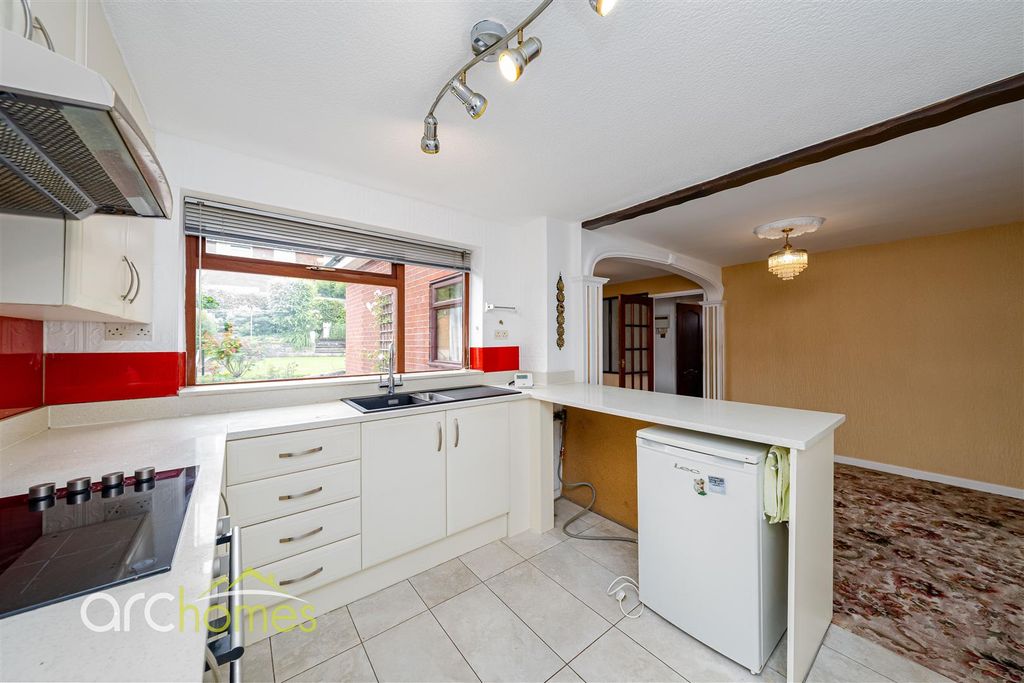 Property photo 3 of 24 Makants-6.Jpg