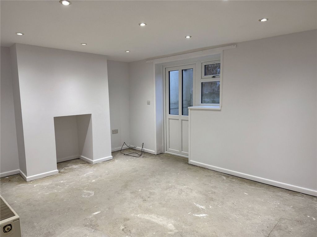 Property photo 2 of 6 Picture No. 02