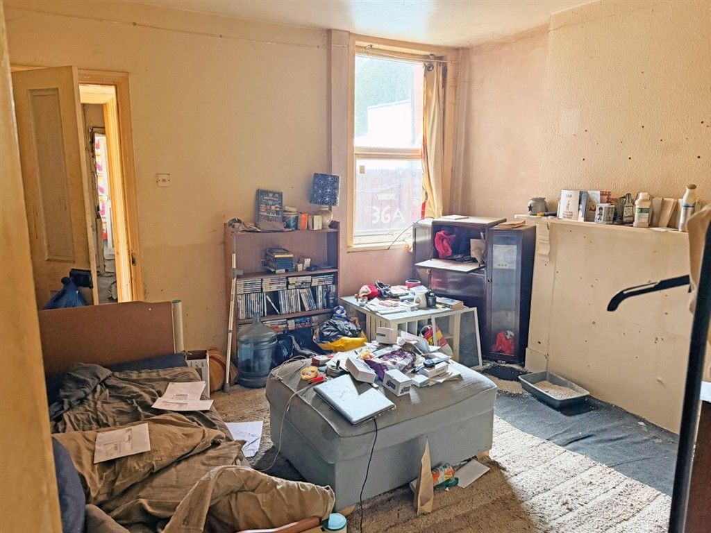 Property photo 3 of 6