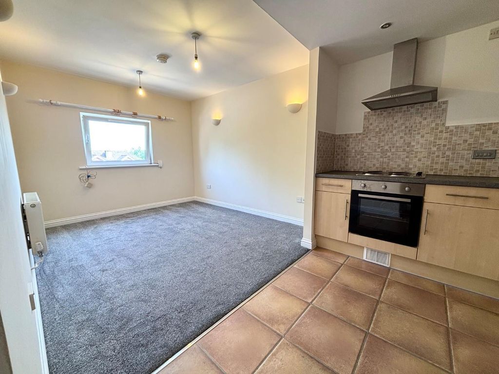 Property photo 1 of 6 Lounge