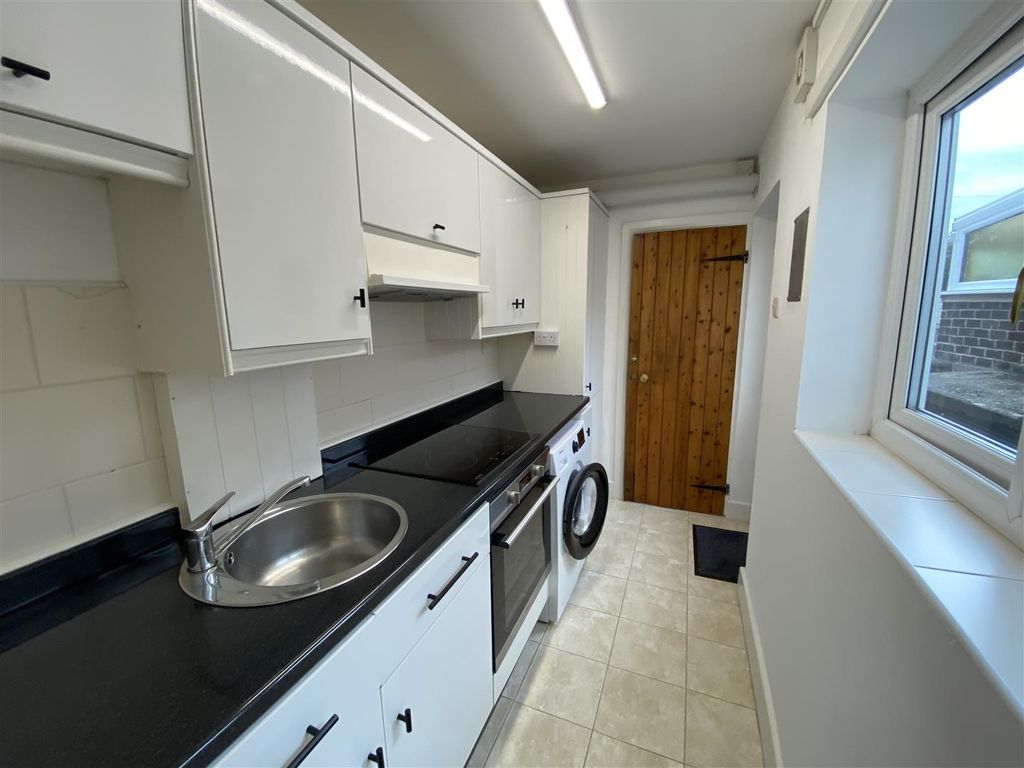 Additional image 8 of 2 bed terraced house to rentGladstone Street, Mold CH7