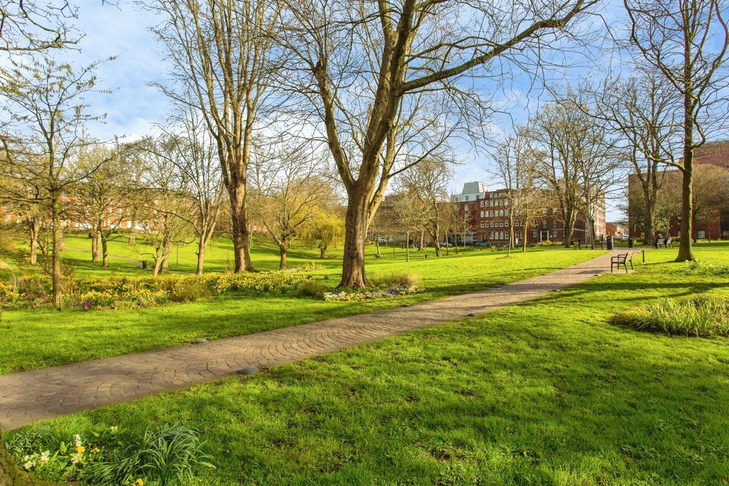 Property photo 2 of 4