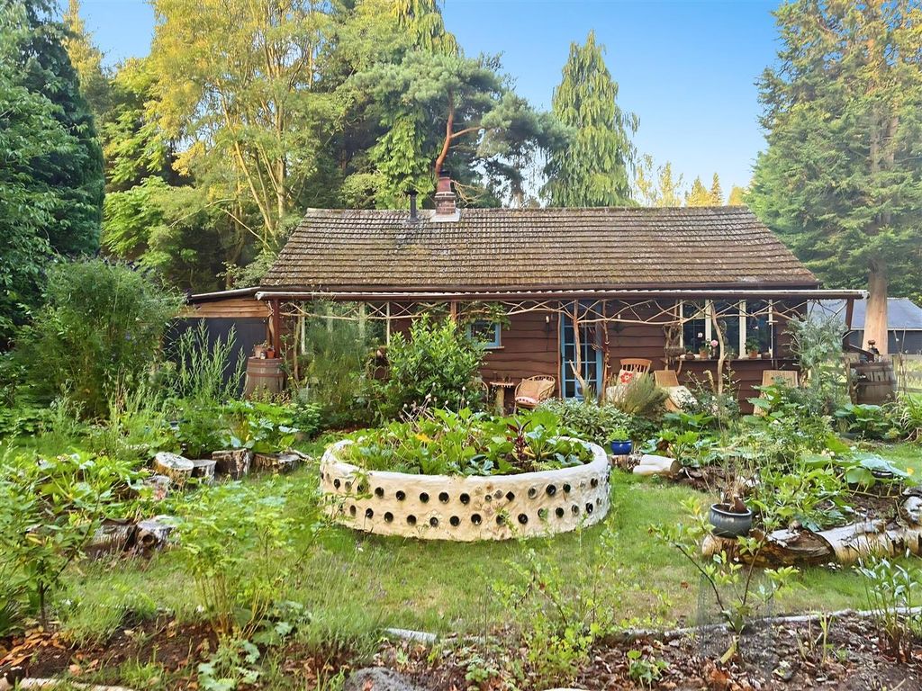 Property photo 2 of 44