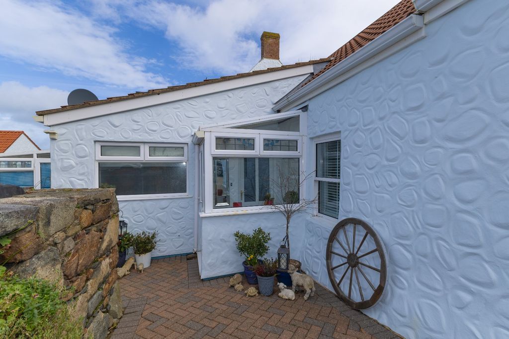 Property photo 1 of 9 Picture No. 30