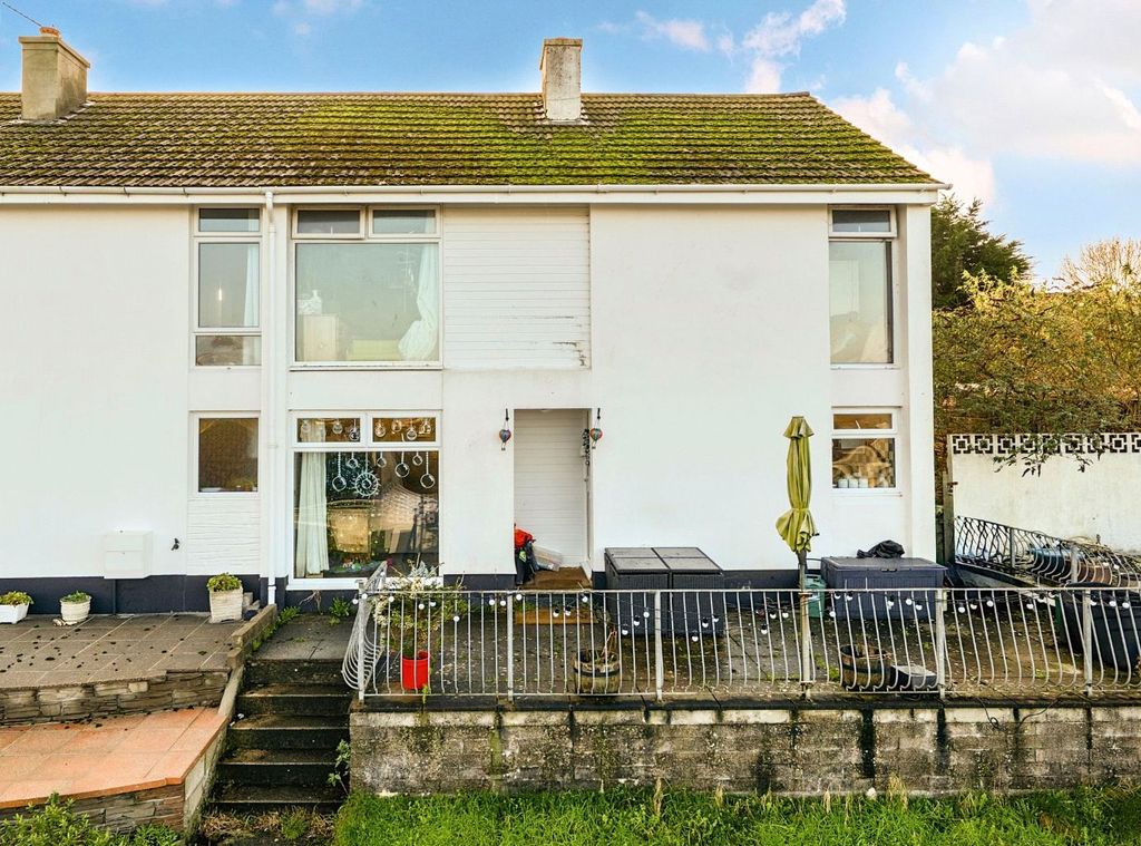 Property photo 1 of 11 Front Aspect