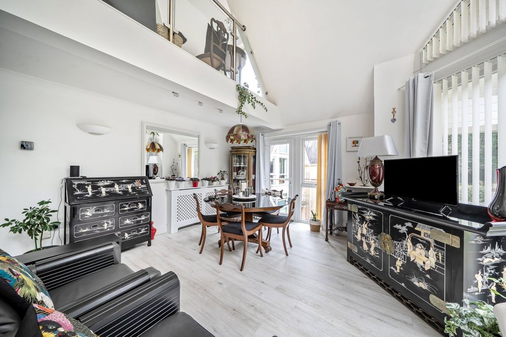 Additional image 22 of 3 bed flat for saleOld Teignmouth Road, Dawlish, Devon EX7