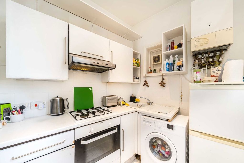 Property photo 3 of 5