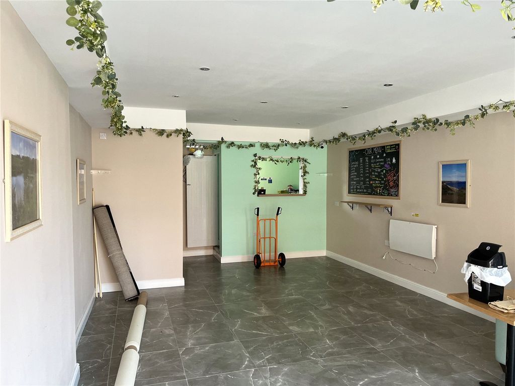 Property photo 3 of 5 Internal